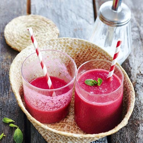 Smoothie express aux fruits rouges 
