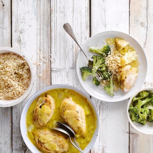Curry de poulet, riz aux brocolis 