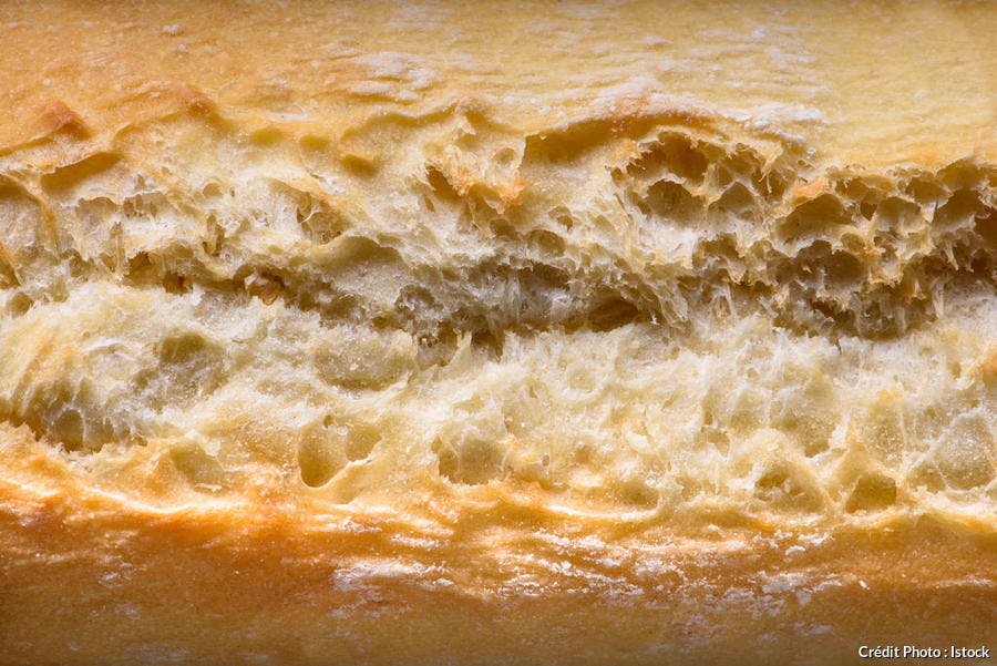Zoom sur une baguette de pain 
