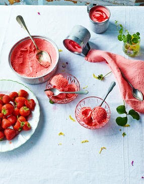 Crème glacée à la fraise, sans sorbetière (préparation facile et rapide)