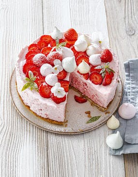 Gâteau nuage glacé à la fraise 