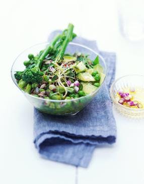 Salade toute verte aux graines de lin