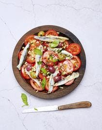 Salade de tomates marinées aux olives