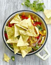 Salade mexicaine et tortillas chips