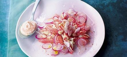 Salade de radis et pamplemousse au crabe