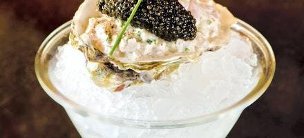 Tartare de bar sauvage aux huîtres et au caviar 
