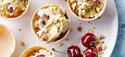 Crème glacée façon clafoutis cerises - pistaches
