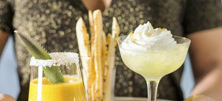 Cocktail ananas-rhum et martini citron meringué 
