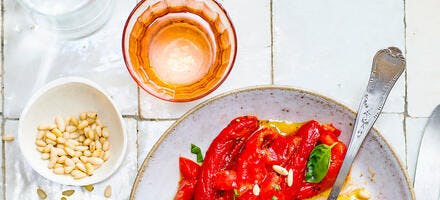 Salade de poivrons grillés aux tomates