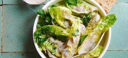Salade de sucrines et sa vinaigrette à l’anchois 