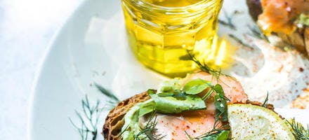 Avocado toast au saumon fumé à l’huile d’olive