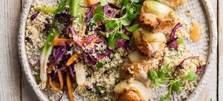 Brochette de porc et salade de quinoa