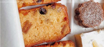 Mini-cakes aux écorces confites et raisins secs