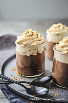 Mousse au chocolat, chantilly aux spéculoos