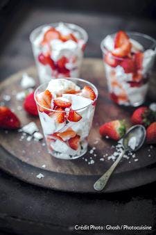 Eton mess au yaourt et aux fraises