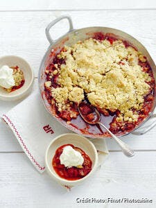 Crumble fraises-rhubarbe