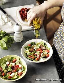 Salade de pâtes, tomates et mozzarella