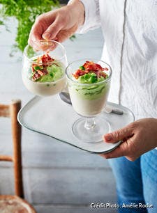 Gaspacho blanc aux amandes, chantilly de petits pois et lard grillé